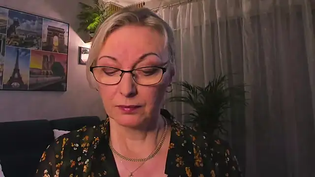 Snapshot of vanessa_chat chatting on April 2026 06:10:01 PM vanessa chat online show from April 2026 06:10:01 PM