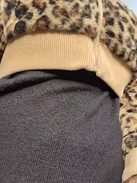 DarkDea online show from December 2025 01:53:01 PM