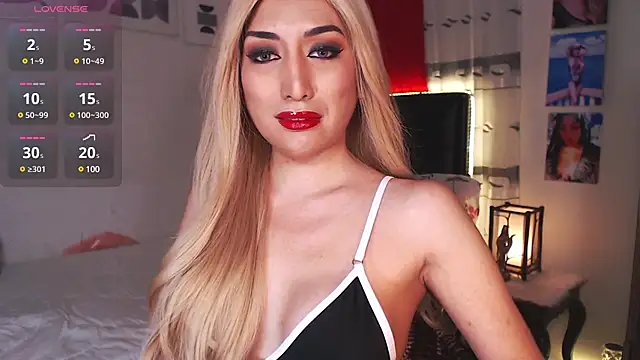 Snapshot of Alluring_Lordess chatting on March 2025 03:37:01 AM Alluring Lordess online show from March 2025 03:37:01 AM