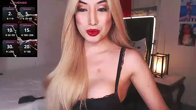 Snapshot of Alluring_Lordess chatting on October 2025 08:34:01 AM Alluring Lordess online show from October 2025 08:34:01 AM