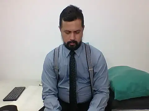 TRIISTAN KING10 online show from January 2025 07:01:02 PM