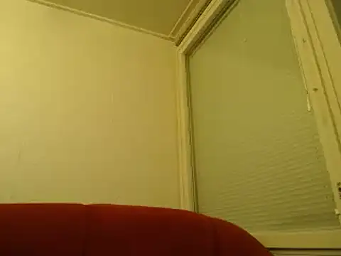 Snapshot of Milana235 chatting on February 2025 06:16:01 PM Milana235 online show from February 2025 06:16:01 PM