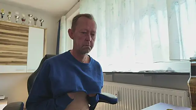 sissy501 online show from April 2026 02:43:02 PM