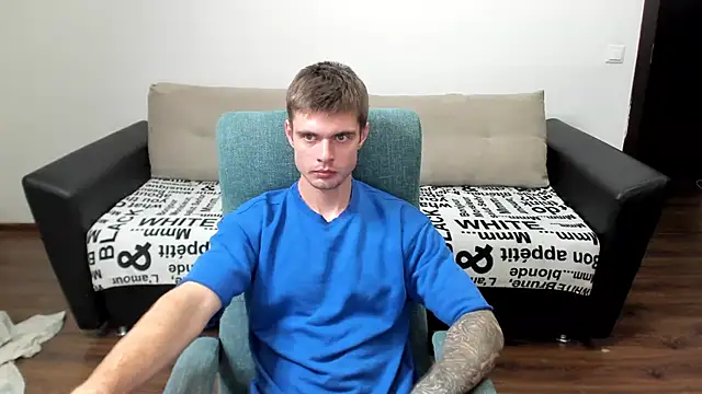 maks wolfis online show from December 2024 12:27:01 AM