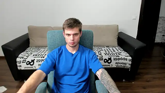 maks wolfis online show from December 2024 11:25:01 PM