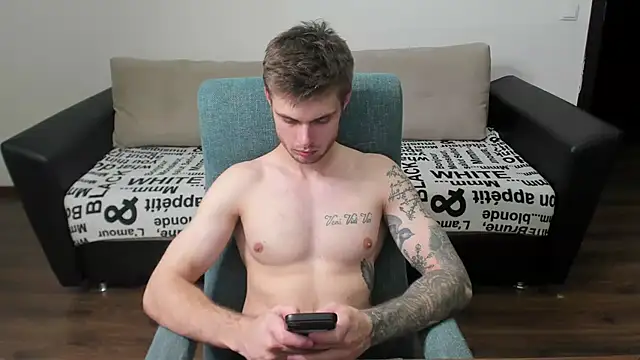 maks wolfis online show from December 2024 02:30:02 AM