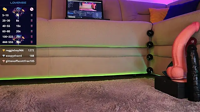 pawg queen online show from February 2025 03:04:01 AM