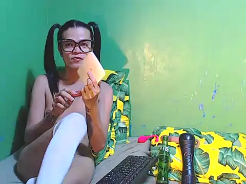 Snapshot of Paula_Jordan chatting on October 2025 03:21:02 PM Paula Jordan online show from October 2025 03:21:02 PM