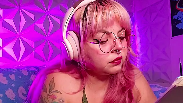 Satyn doll online show from March 2026 09:40:02 PM