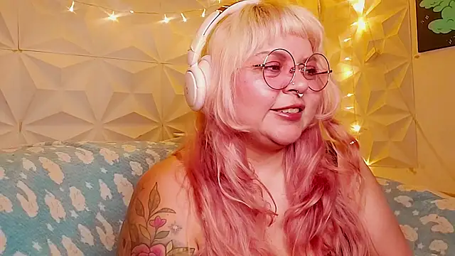 Snapshot of Satyn_doll chatting on June 2026 12:02:02 AM Satyn doll online show from June 2026 12:02:02 AM