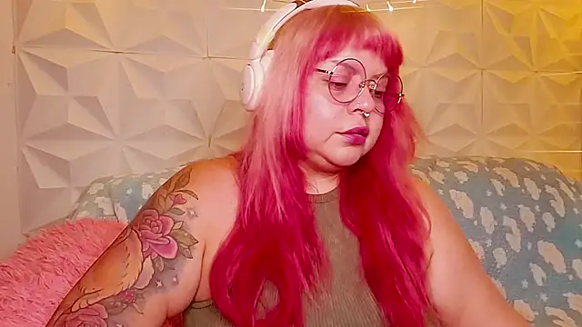 Snapshot of Satyn_doll chatting on June 2026 10:45:02 PM Satyn doll online show from June 2026 10:45:02 PM