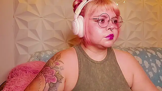 Snapshot of Satyn_doll chatting on June 2026 10:47:01 PM Satyn doll online show from June 2026 10:47:01 PM