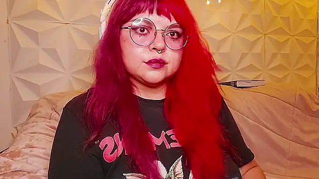 Snapshot of Satyn_doll chatting on July 2026 11:33:02 PM Satyn doll online show from July 2026 11:33:02 PM