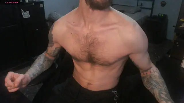 Snapshot of SexxxyLouis chatting on December 2025 11:15:02 AM SexxxyLouis online show from December 2025 11:15:02 AM