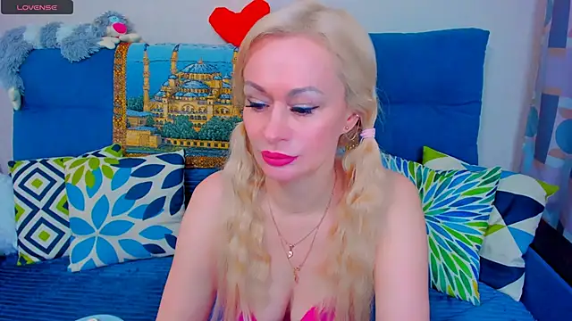 EllenMoore online show from January 2025 05:32:01 AM