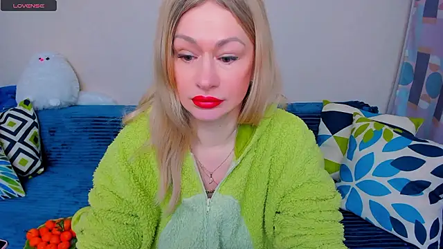 EllenMoore online show from March 2026 03:23:01 AM