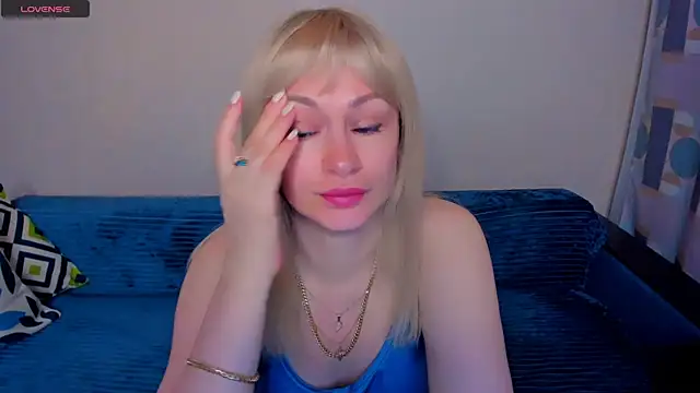 EllenMoore online show from July 2026 03:02:02 AM