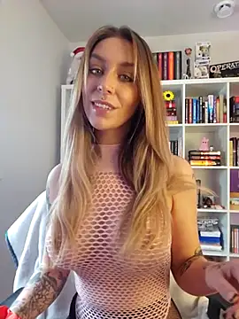 LilyOrion online show from January 2026 07:16:02 PM