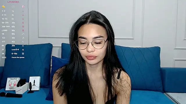 kwana colada online show from November 2025 01:22:01 PM