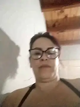 Snapshot of AyantiPonz79 chatting on September 2025 10:01:02 PM AyantiPonz79 online show from September 2025 10:01:02 PM