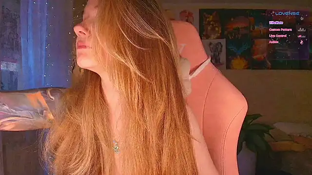 Snapshot of GoodWitch_ chatting on November 2025 08:02:02 AM GoodWitch online show from November 2025 08:02:02 AM