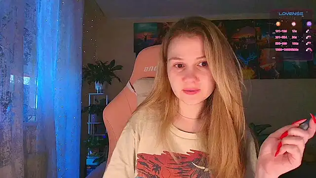 Snapshot of GoodWitch_ chatting on November 2025 10:04:02 AM GoodWitch online show from November 2025 10:04:02 AM