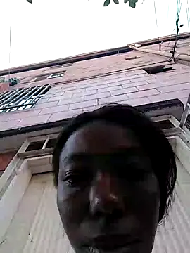 Snapshot of kirajohnson chatting on December 2024 04:49:02 PM kirajohnson online show from December 2024 04:49:02 PM