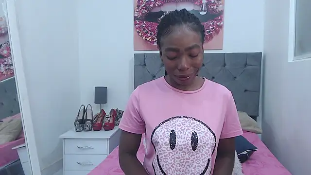 Snapshot of kirajohnson chatting on March 2025 10:37:02 AM kirajohnson online show from March 2025 10:37:02 AM