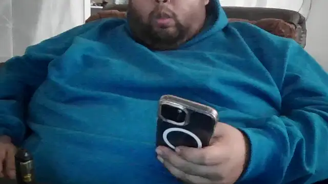 Snapshot of Pantychubs69 chatting on October 2025 06:41:01 PM Pantychubs69 online show from October 2025 06:41:01 PM