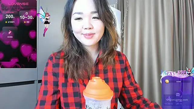 Snapshot of azure_moon2 chatting on February 2025 07:03:01 PM azure moon2 online show from February 2025 07:03:01 PM