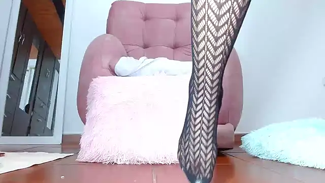 NaomiPassionate online show from January 2025 04:10:02 AM