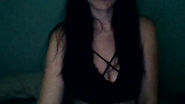 chicacastilla online show from April 2026 06:49:01 AM