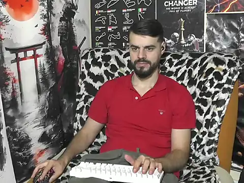 Snapshot of 00george chatting on December 2025 12:43:01 PM 00george online show from December 2025 12:43:01 PM