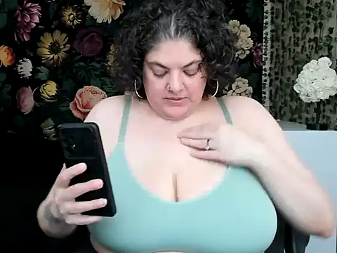 Snapshot of Exotic-Melons chatting on May 2026 05:19:02 PM Exotic-Melons online show from May 2026 05:19:02 PM
