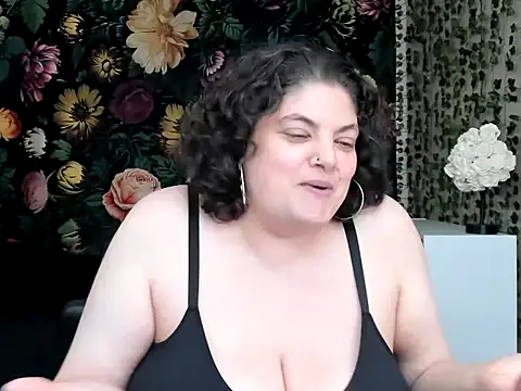 Snapshot of Exotic-Melons chatting on June 2026 12:43:02 AM Exotic-Melons online show from June 2026 12:43:02 AM