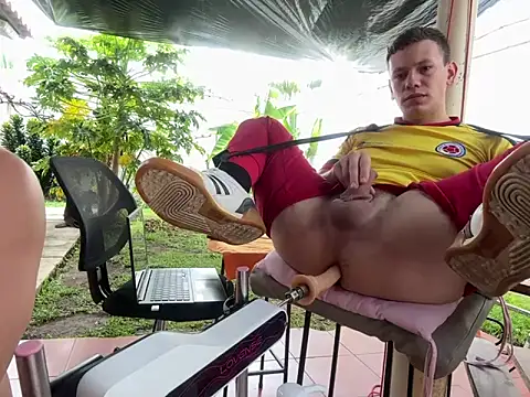 Snapshot of simon_and_david chatting on March 2025 03:14:02 PM simon and david online show from March 2025 03:14:02 PM