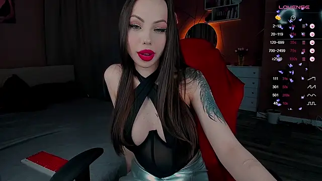 Snapshot of juli_jam chatting on March 2025 07:44:02 PM juli jam online show from March 2025 07:44:02 PM