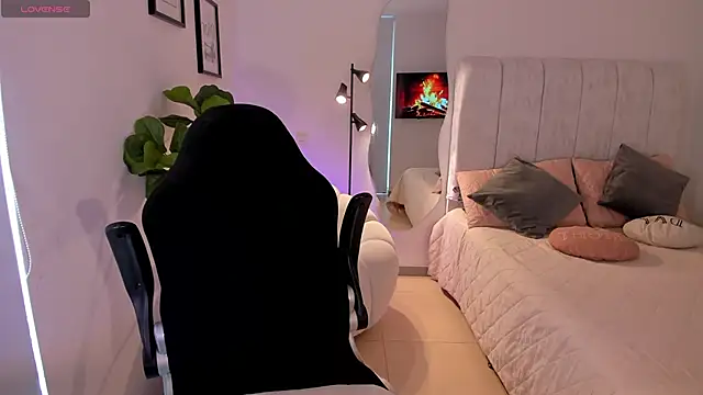 AmyWood online show from March 2026 08:47:01 PM