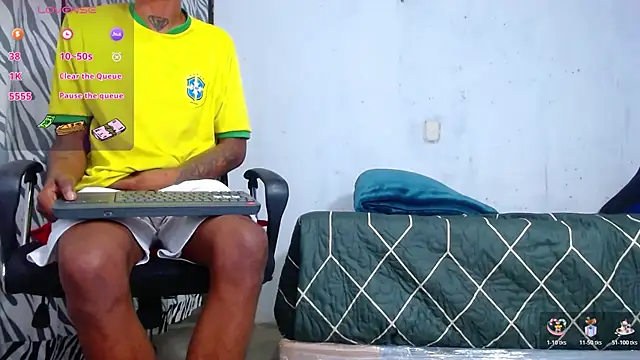 kilian xx online show from February 2026 04:32:01 AM