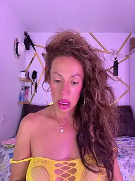 Snapshot of YOURSDEBORA chatting on June 2026 07:38:02 PM YOURSDEBORA online show from June 2026 07:38:02 PM