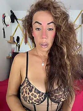 Snapshot of YOURSDEBORA chatting on July 2026 07:05:01 PM YOURSDEBORA online show from July 2026 07:05:01 PM