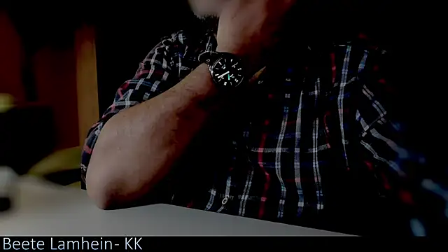  x rated  online show from October 2025 05:12:02 PM