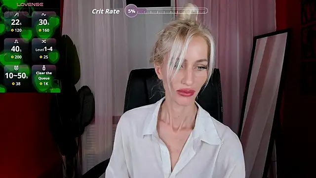 Snapshot of CindySw chatting on October 2025 10:12:02 AM CindySw online show from October 2025 10:12:02 AM