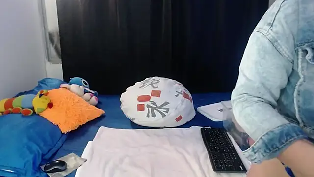 Snapshot of liseth_01hot chatting on October 2025 06:28:01 PM liseth 01hot online show from October 2025 06:28:01 PM