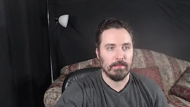 Metalstud online show from December 2024 09:05:02 PM