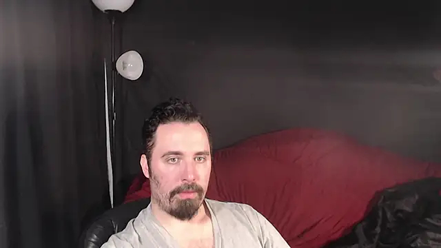 Metalstud online show from February 2025 02:08:01 AM