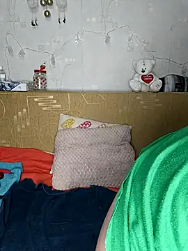 Snapshot of Katti_Kissa chatting on December 2025 04:12:02 PM Katti Kissa online show from December 2025 04:12:02 PM