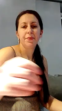 Snapshot of lolyforyou chatting on December 2025 08:18:01 AM lolyforyou online show from December 2025 08:18:01 AM