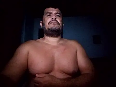 Snapshot of tarra122 chatting on February 2026 03:03:01 AM tarra122 online show from February 2026 03:03:01 AM