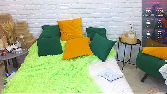 Snapshot of LandelRay chatting on March 2025 06:47:02 PM LandelRay online show from March 2025 06:47:02 PM